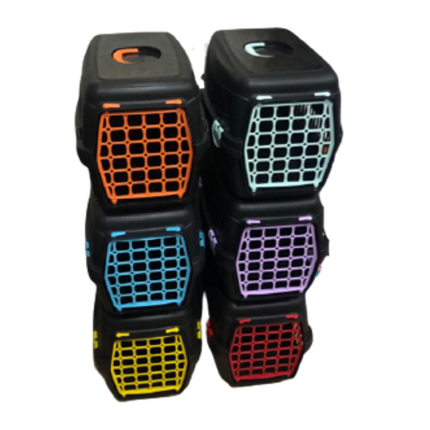 Переноска для котів та собак Анімал чорна з кольоровими дверцятами CNR-102B (48,5х32,5х32,5)